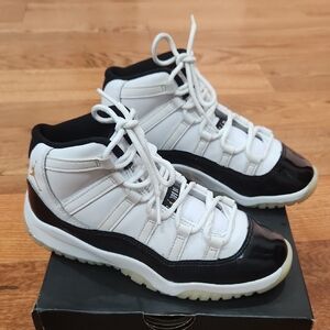 Jordan 11 Kids Unisex Sneakers